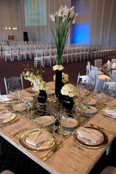 Mesas y comedores para eventos en renta - Perfect Host CDMX