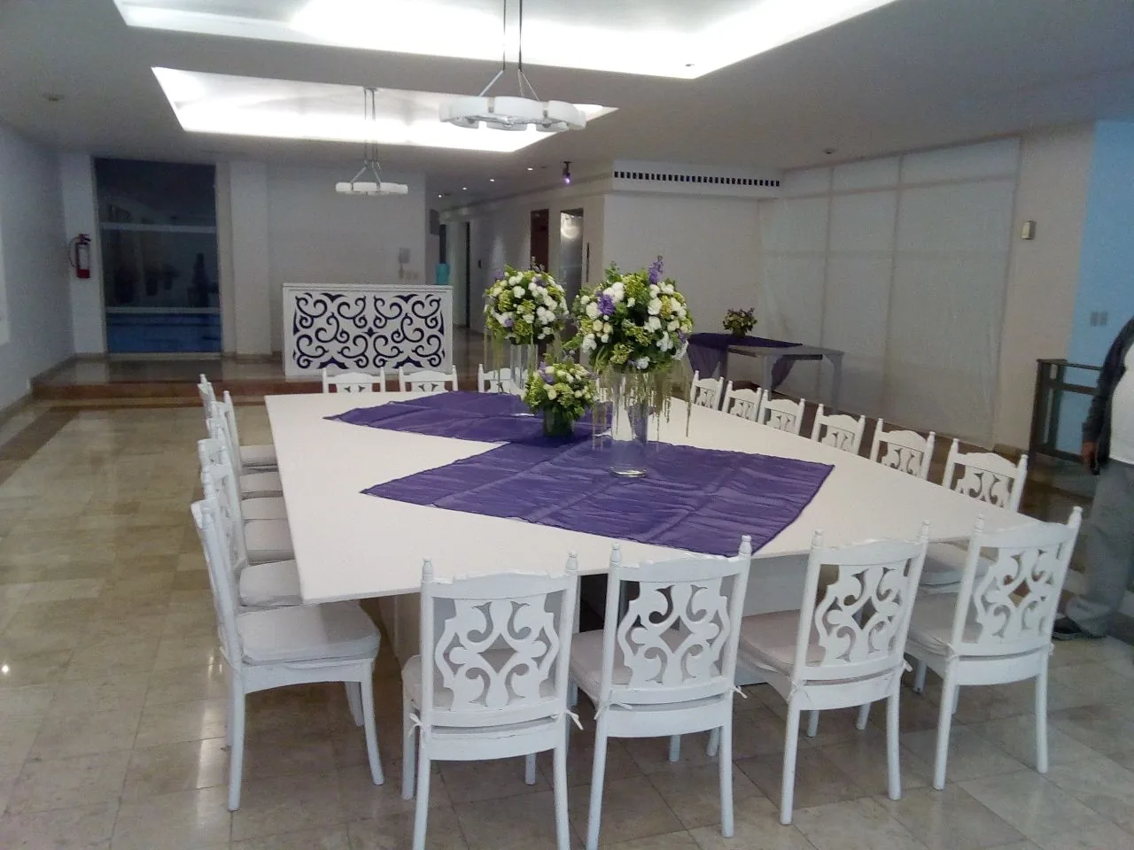 Mesas y comedores para eventos en renta - Perfect Host CDMX