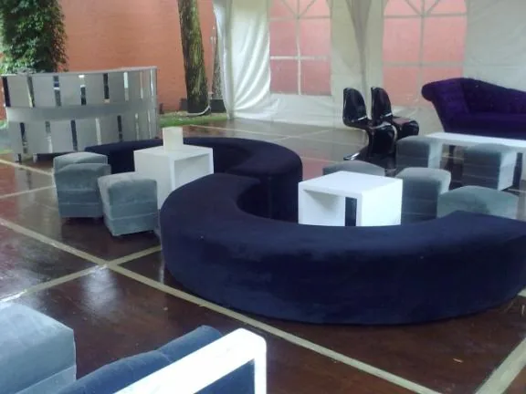 Mobiliario especial y de diseño en renta - Perfect Host CDMX